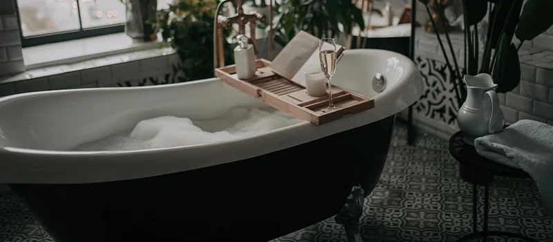 Full Bed Bathtub Replacement in Nobleton, ON